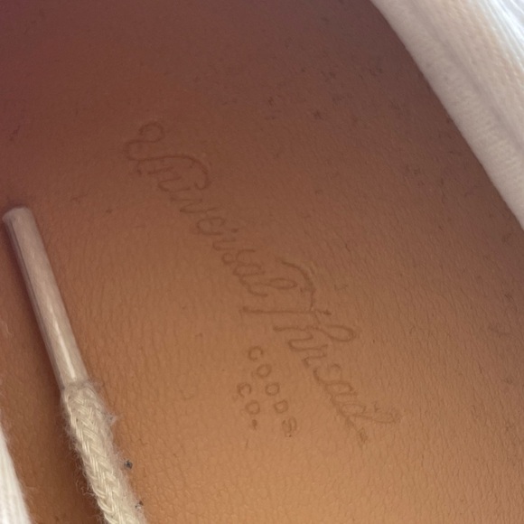 Universal thread canvas lace up neutral tan sneakers - Picture 9 of 10